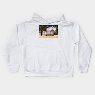 Old farm house. Kids Hoodie